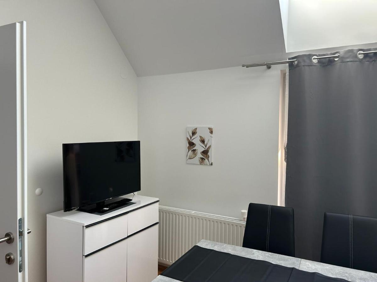 Paky Appartements 00323 Bruck an der Leitha Exteriér fotografie